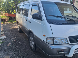 2002 SsangYong Istana I, белый, 370000 рублей, вид 3
