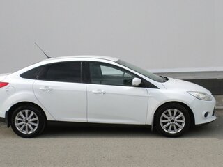 2013 Ford Focus III, белый, 549000 рублей, вид 4
