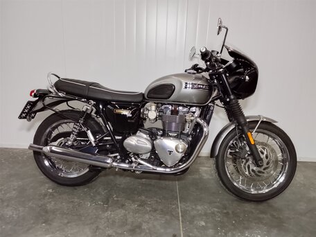 2020 Triumph Bonneville T120, серый, 945000 рублей, вид 4