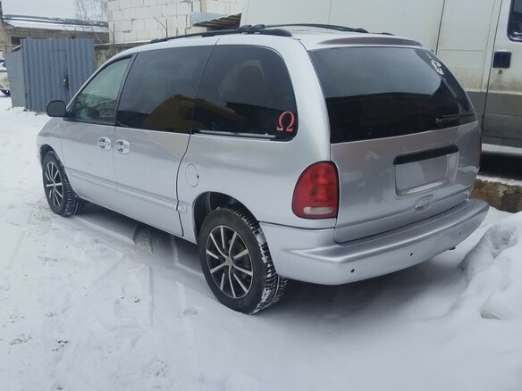 2000 Dodge Caravan III, серебристый, 500000 рублей - вид 9
