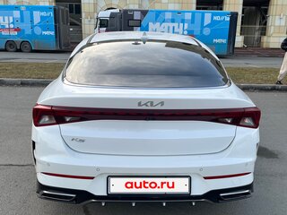 2021 Kia K5 III, белый, 2025000 рублей, вид 3