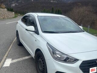 2017 Hyundai Solaris II, белый, 1300000 рублей, вид 4