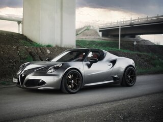 2015 Alfa Romeo 4C, серый, 5300000 рублей, вид 3
