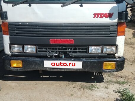1992 Mazda Titan, белый, 550000 рублей, вид 1