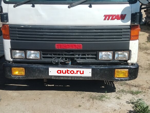 1992 Mazda Titan, белый, 700000 рублей