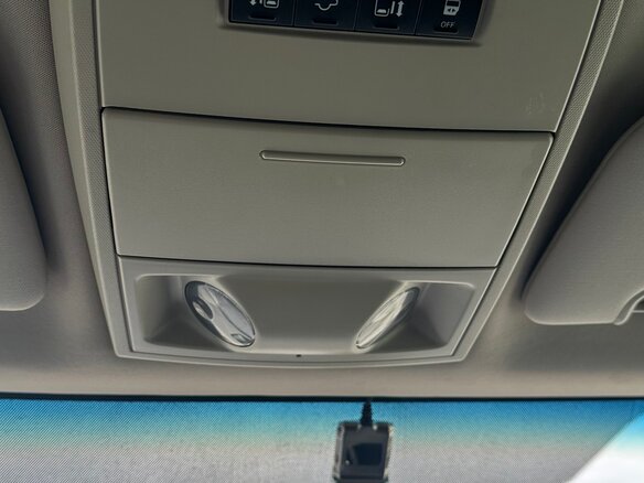 2016 Dodge Caravan Grand V, серый, 2300000 рублей - вид 11