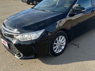 2016 Toyota Camry VII (XV50) Рестайлинг, чёрный, 1800000 рублей, вид 1