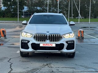 2021 BMW X6 40i III (G06), белый, 8950000 рублей, вид 2