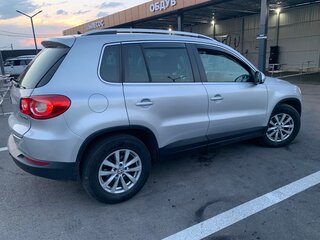 2009 Volkswagen Tiguan I, серебристый, 955000 рублей, вид 4