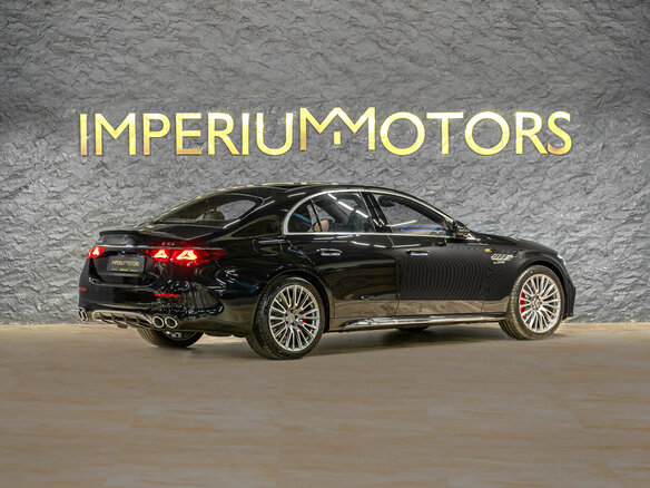 2025 Mercedes-Benz E-Класс AMG 53 AMG VI (W214), чёрный - вид 6