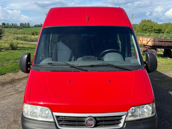 2011 Fiat Professional Ducato, красный, 1550000 рублей - вид 2