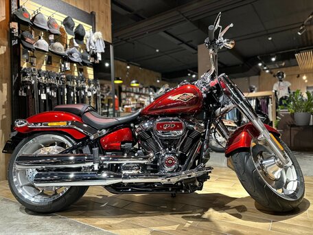 2023 Harley-Davidson Fat Boy, пурпурный, 3550000 рублей, вид 1