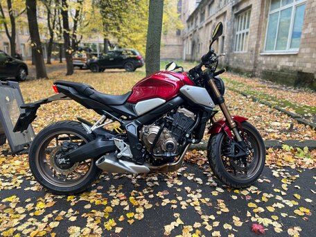 2022 Honda CB 650R, красный, 825000 рублей, вид 1