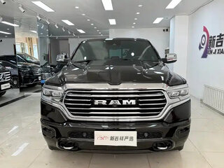 2024 Ram 1500 Quad Cab V, чёрный, 8460000 рублей, вид 2
