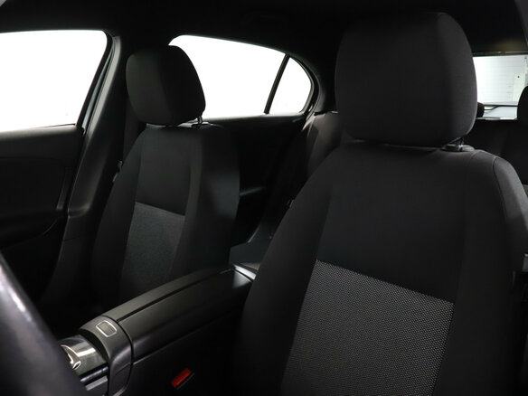 2019 Mercedes-Benz A-Класс 200 IV (W177), чёрный, 1820000 рублей - вид 16