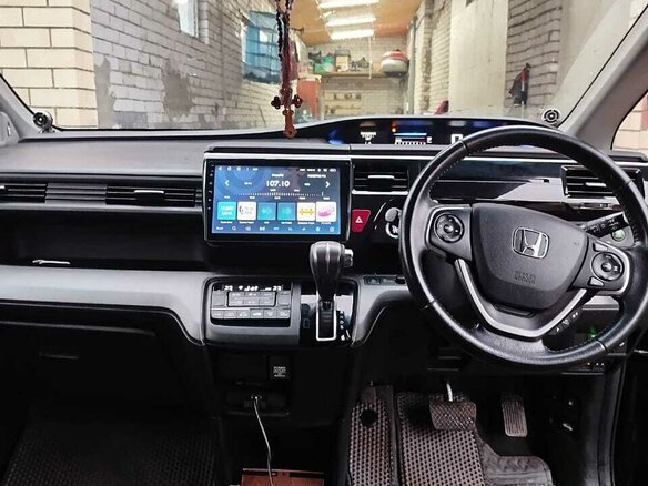 2017 Honda Stepwgn Spada V Рестайлинг, чёрный, 2350000 рублей - вид 6