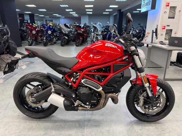 2017 Ducati Monster 797, красный, 720000 рублей
