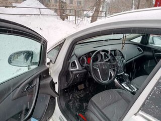 2014 Opel Astra J Рестайлинг, белый, 990000 рублей, вид 5