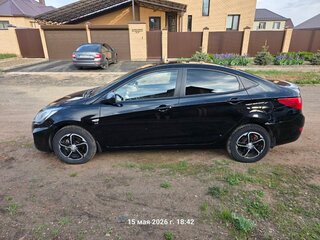 2011 Hyundai Solaris I, чёрный, 650000 рублей, вид 4