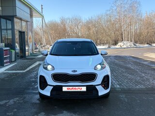 2019 Kia Sportage IV Рестайлинг, белый, 2200000 рублей, вид 2