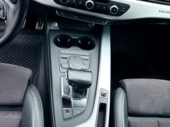 2017 Audi A4 V (B9), белый, 2600000 рублей - вид 10