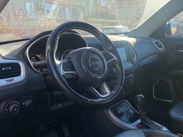 2019 Jeep Compass II, белый, 1600000 рублей - вид 9