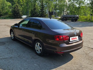 2014 Volkswagen Jetta VI, коричневый, 820000 рублей, вид 3