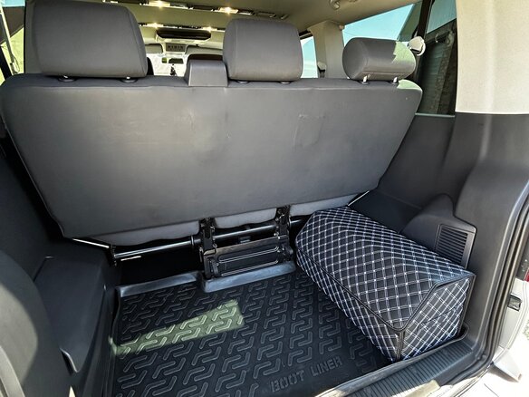 2011 Volkswagen Caravelle T5 Рестайлинг, серебристый, 2390000 рублей - вид 14