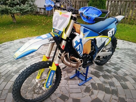 2023 Husqvarna TE 300, синий, 850000 рублей, вид 3