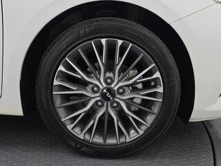 2022 Kia K3 II Рестайлинг, белый, 2844260 рублей, вид 5