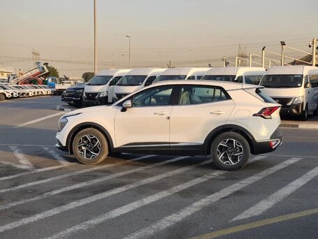 2025 Kia Sportage V, белый, 3350000 рублей, вид 4