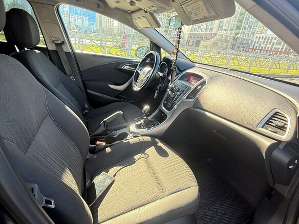 2011 Opel Astra J, серый, 410000 рублей - вид 9