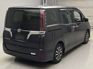 2021 Toyota Esquire I Рестайлинг, чёрный, 2000000 рублей, вид 4