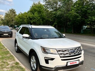 2019 Ford Explorer V Рестайлинг 2, белый, 3000000 рублей, вид 3
