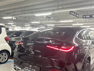 2026 Mercedes-Benz GLC Coupe 300 II (C254), чёрный, 10400000 рублей, вид 3