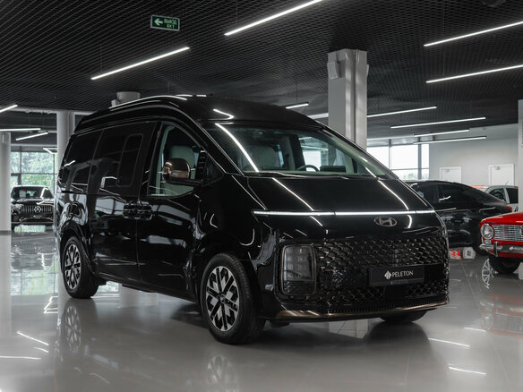 2024 Hyundai Staria I, чёрный, 7970000 рублей - вид 1