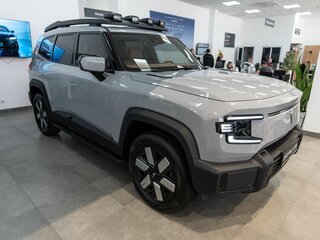 2025 Changan Deepal G318, серый, 6000000 рублей, вид 3