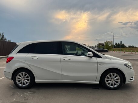 2012 Mercedes-Benz B-Класс 200 II (W246), белый, 1290000 рублей, вид 4