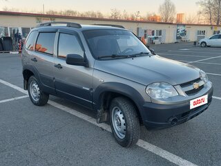 2012 Chevrolet Niva I Рестайлинг, серый, 490000 рублей, вид 2