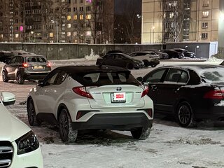 2023 Toyota C-HR I Рестайлинг, белый, 4050000 рублей, вид 3