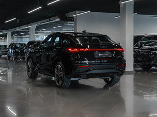 2026 Audi Q5 Sportback TFSI quattro S tronic II (GU), чёрный, 8100000 рублей, вид 5