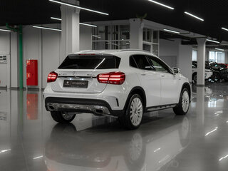2017 Mercedes-Benz GLA 250 I (X156) Рестайлинг, белый, 2350000 рублей, вид 5