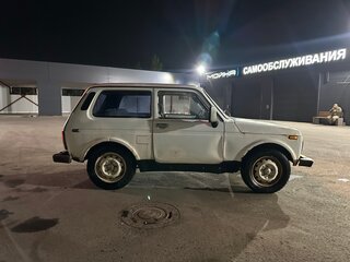 2000 Lada (ВАЗ) 2121 (4x4) I Рестайлинг, белый, 110000 рублей, вид 2