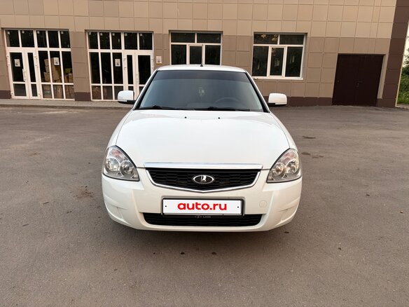 2015 Lada (ВАЗ) Priora I Рестайлинг, белый, 630000 рублей - вид 6