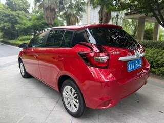 2022 Toyota Vios III Рестайлинг, красный, 1010000 рублей, вид 4