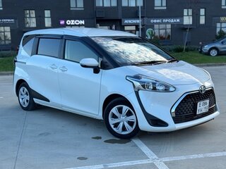 2020 Toyota Sienta II Рестайлинг, белый, 1320000 рублей, вид 2