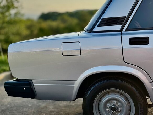 2010 Lada (ВАЗ) 2105, серебристый, 480000 рублей - вид 18