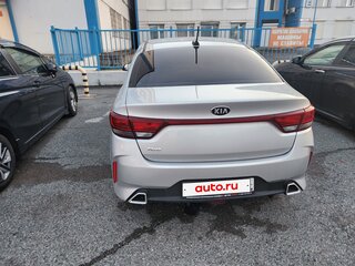 2020 Kia Rio IV Рестайлинг, серый, 1505000 рублей, вид 5