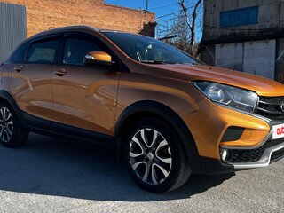 2018 Lada (ВАЗ) XRAY Cross I, золотистый, 1120000 рублей, вид 1