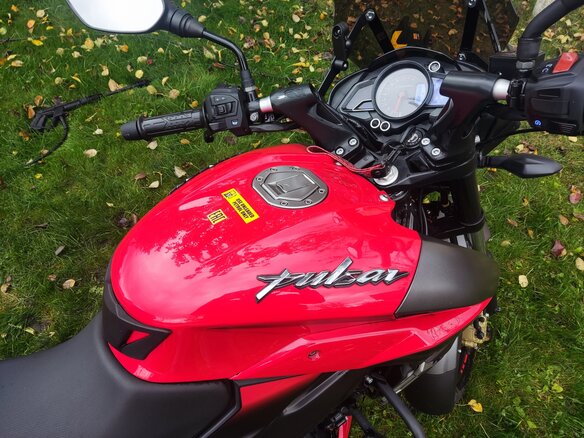 2018 Bajaj Pulsar NS 200, красный, 230000 рублей - вид 6
